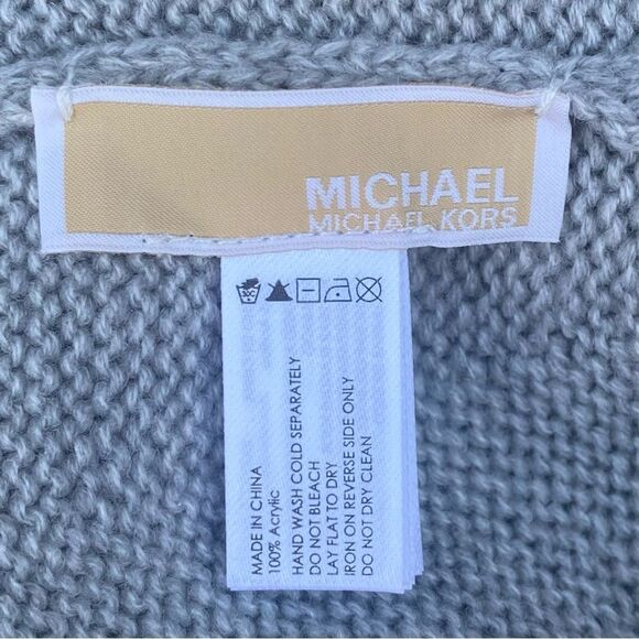 NWT New Michael Kors Grey Knit w/Silver Grommets & Logo Hat/Beanie OS Winter - Picture 7 of 7